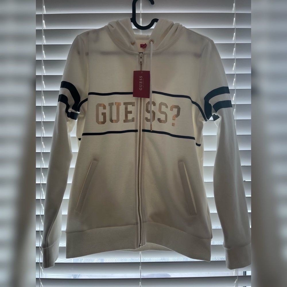 NWT Guess Womwn White and Gold Zip up hoodie, Size Extra Small, fall